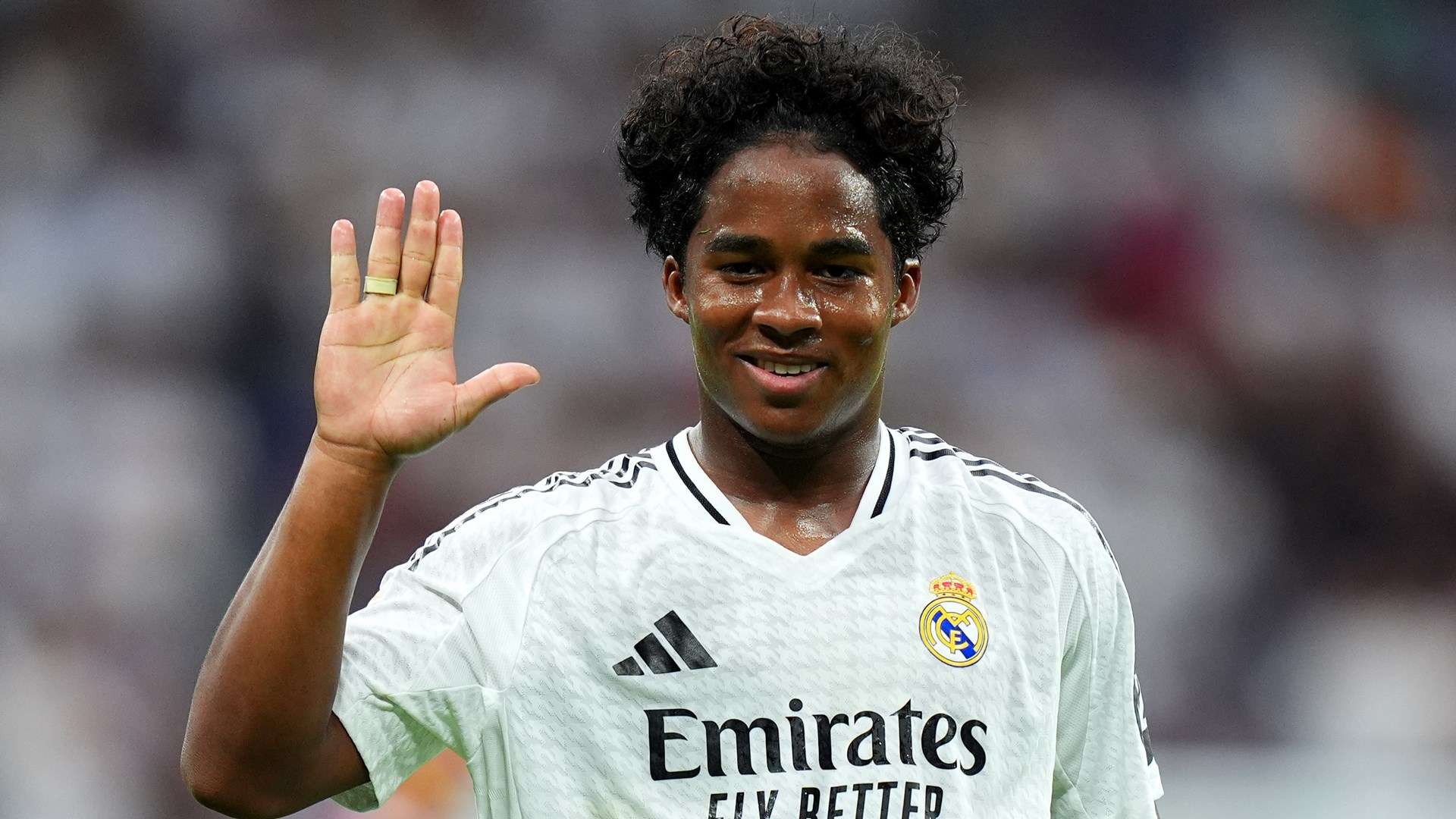 哈维高度认可布斯克茨表现 请求巴萨尽快续约保障球队稳定性